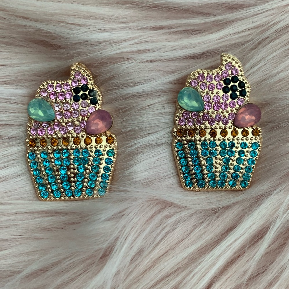 ‼️Cupecake Earrings ‼️